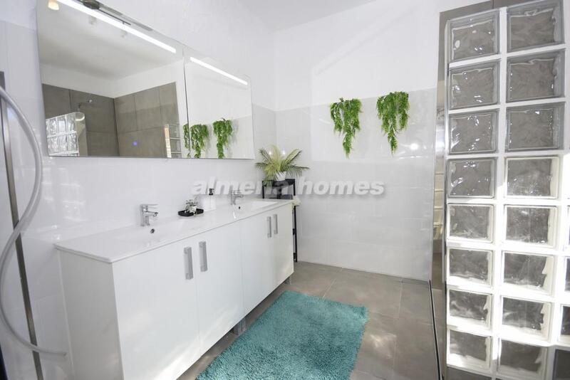 6 chambre Maison de Ville à vendre