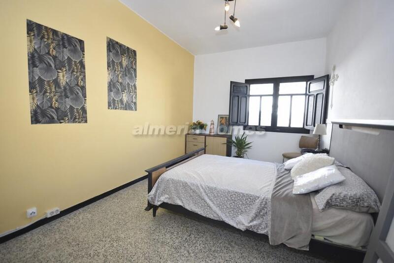 6 chambre Maison de Ville à vendre