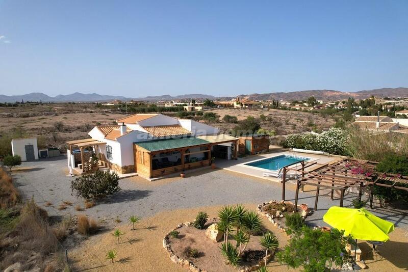 Villa til salg i Albox, Almería