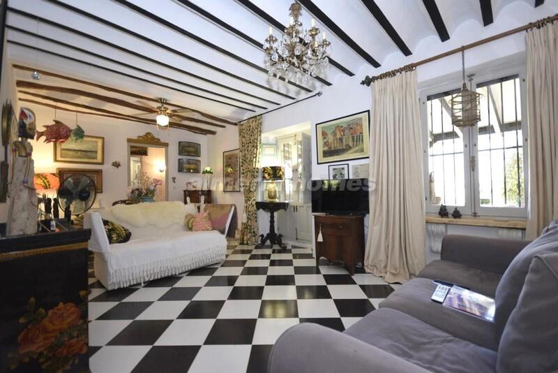 4 bedroom Country House for sale