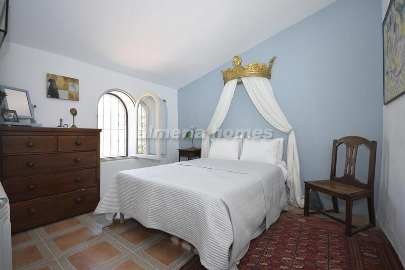 4 bedroom Country House for sale