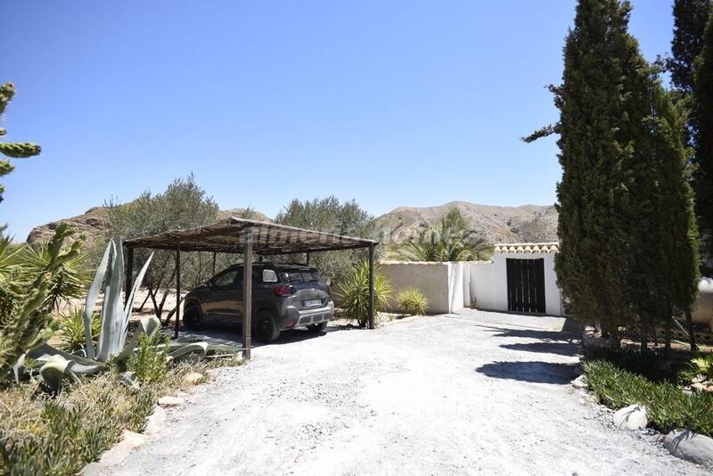 4 bedroom Country House for sale