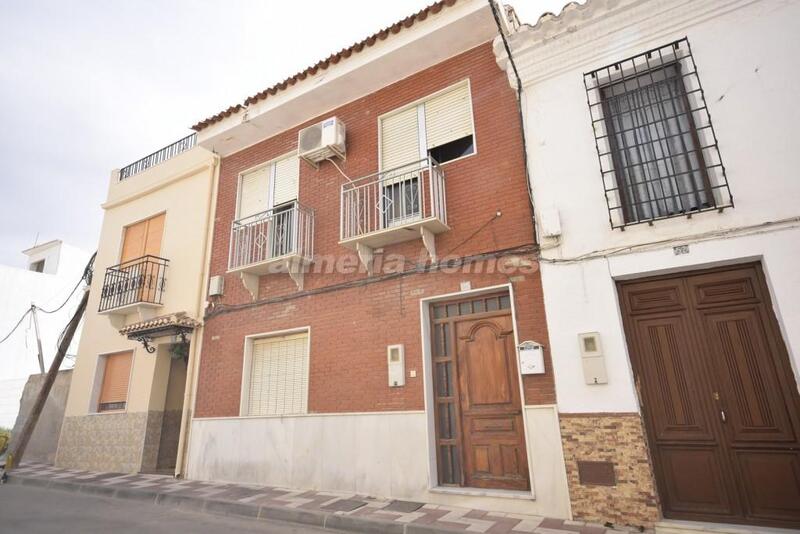 Maison de Ville à vendre dans Cantoria, Almería