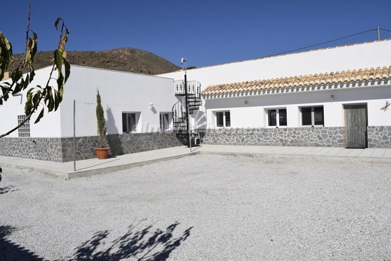 Villa for sale in Oria, Almería