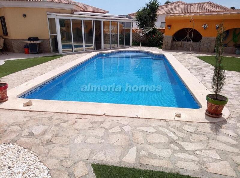 3 slaapkamer Villa Te koop