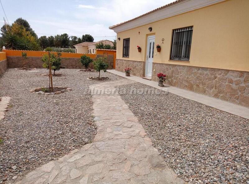 3 slaapkamer Villa Te koop