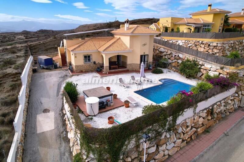 3 slaapkamer Villa Te koop
