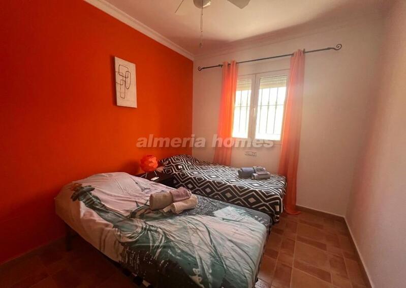 4 Cuarto Villa en venta