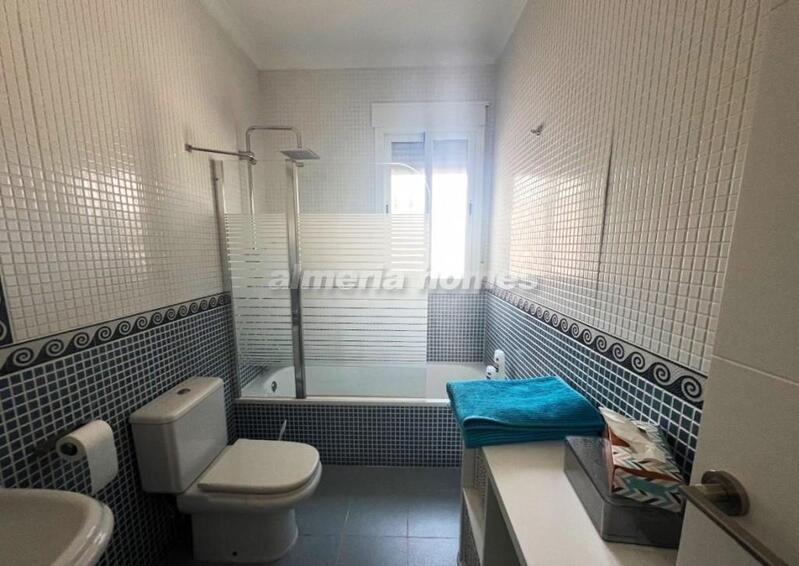 4 Cuarto Villa en venta