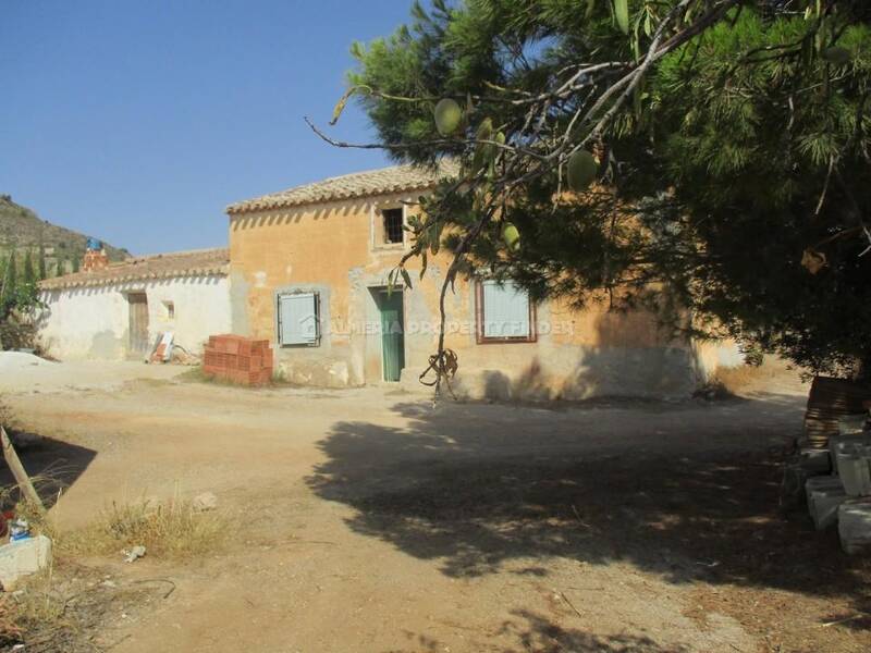 Landhaus zu verkaufen in Oria, Almería