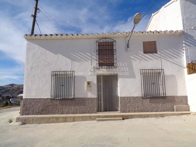 Landhuis Te koop in Oria, Almería