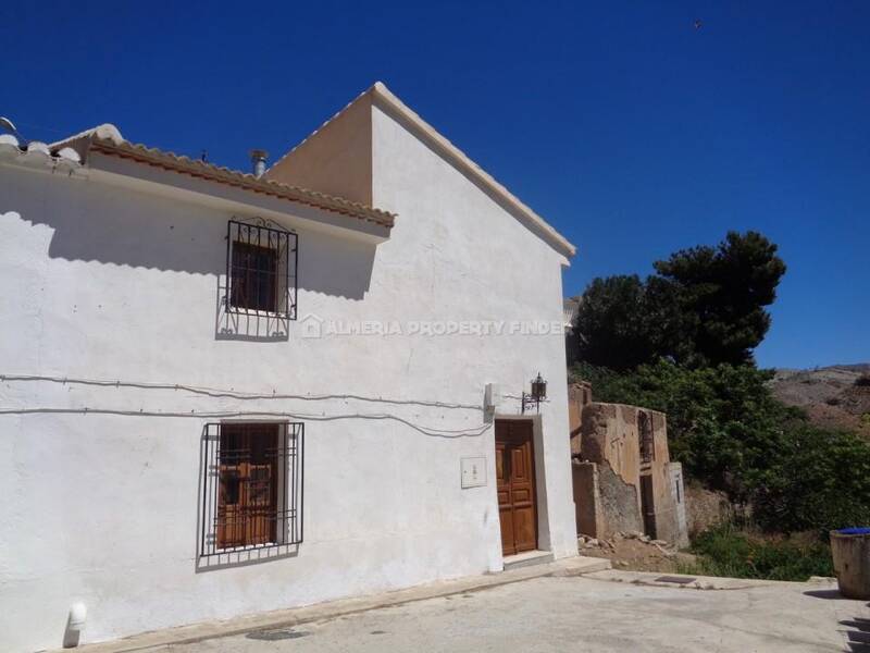 Landhuis Te koop in Oria, Almería