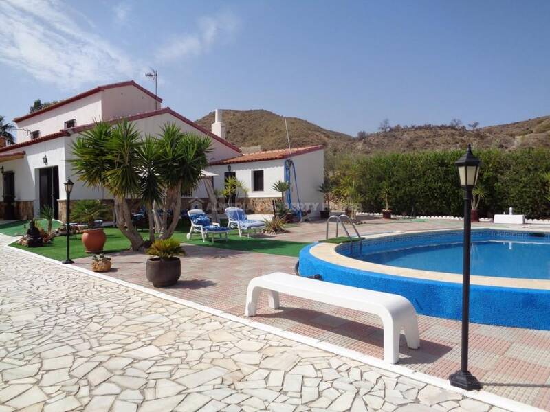 Auberge à vendre dans Arboleas, Almería