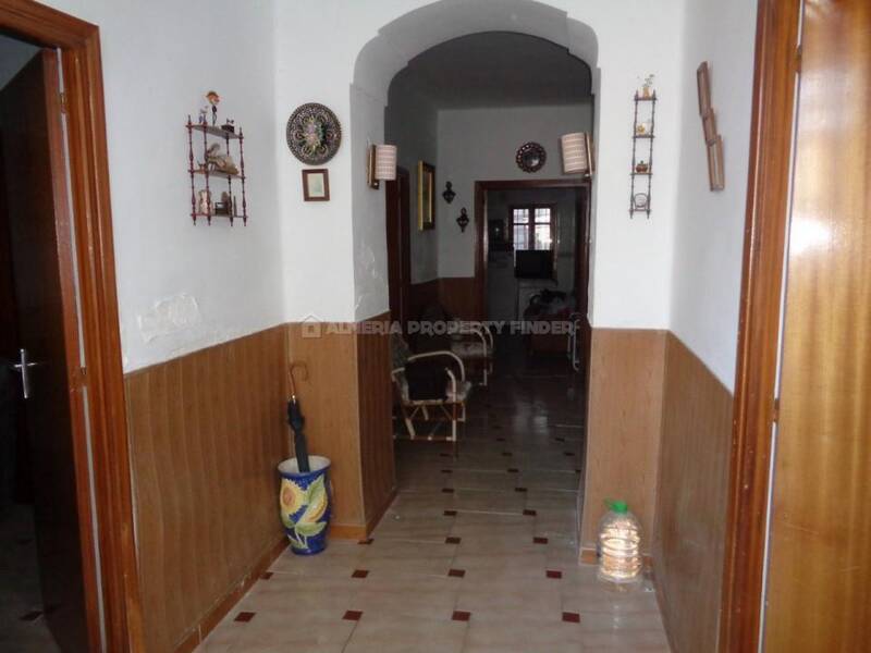 4 bedroom Country House for sale