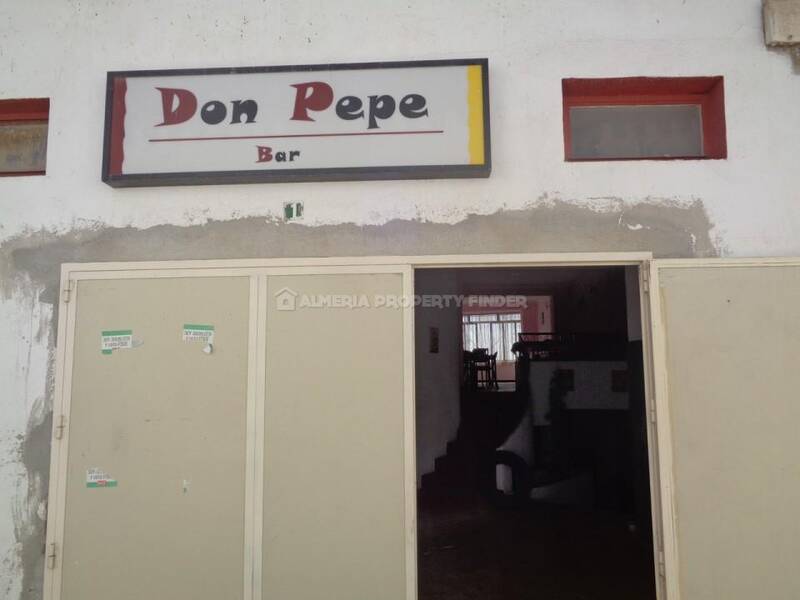 Local Commercial à vendre
