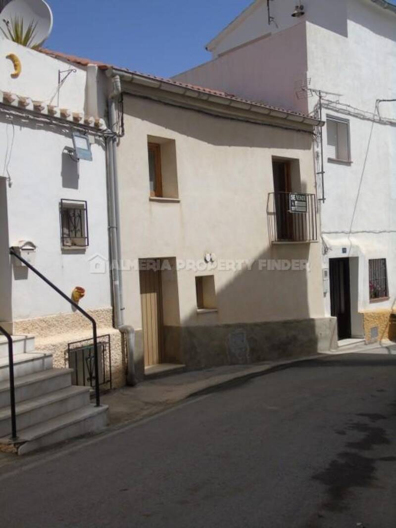 Townhouse for sale in Seron, Almería