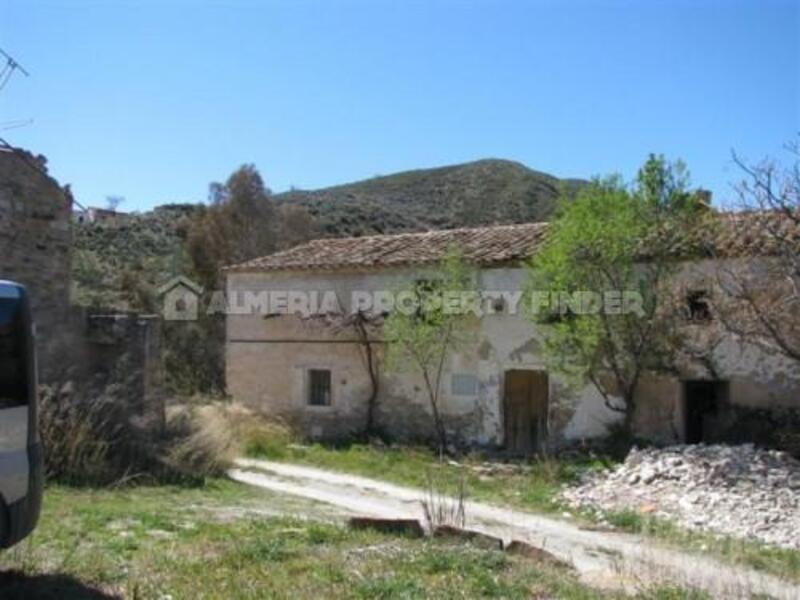 Country House for sale in Lubrin, Almería