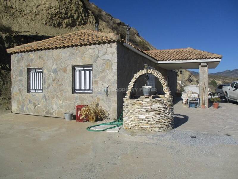 Деревенский Дом продается в Fines, Almería