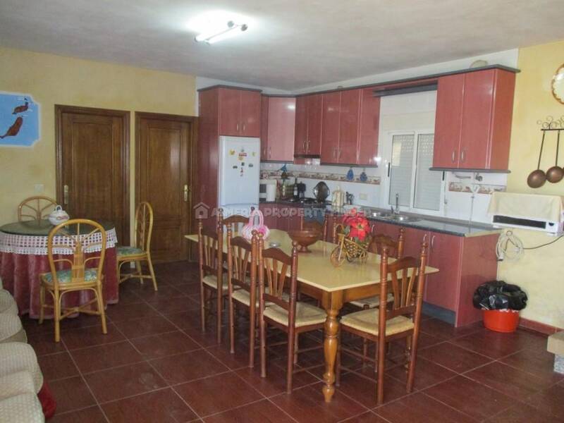 2 bedroom Country House for sale