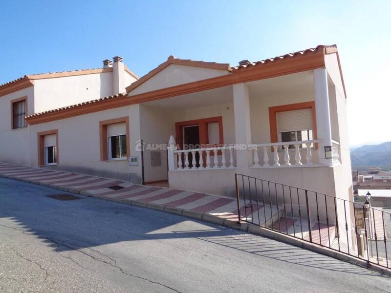 Apartamento en venta en Cantoria, Almería