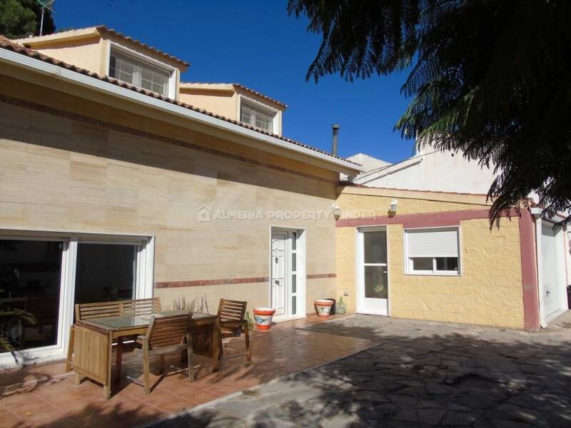 Landhuis Te koop in Purchena, Almería