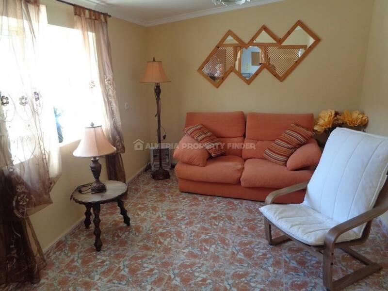 2 Cuarto Casa de Campo en venta