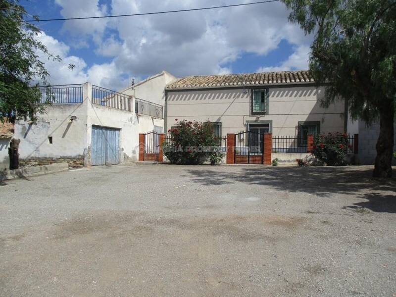 Landhaus zu verkaufen in Oria, Almería