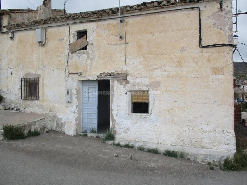 Maison de Ville à vendre dans Oria, Almería