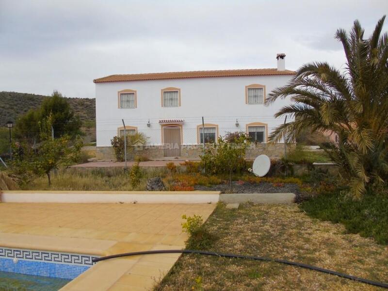 Landsted til salg i Albox, Almería