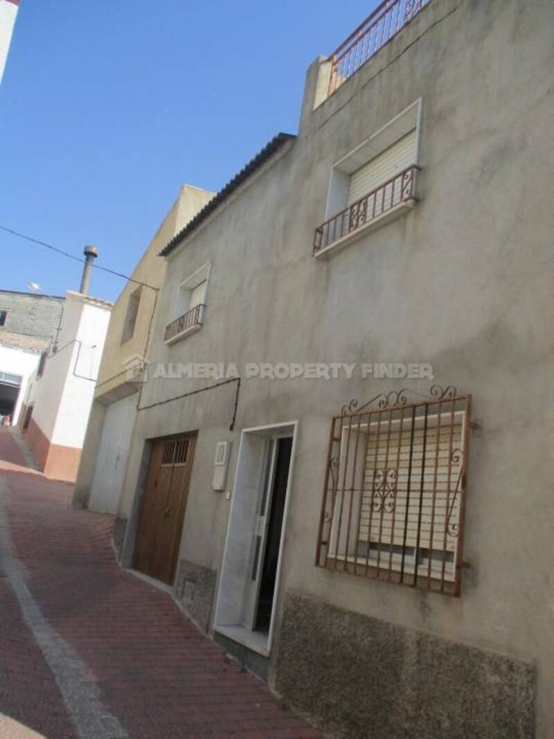 Maison de Ville à vendre dans Oria, Almería