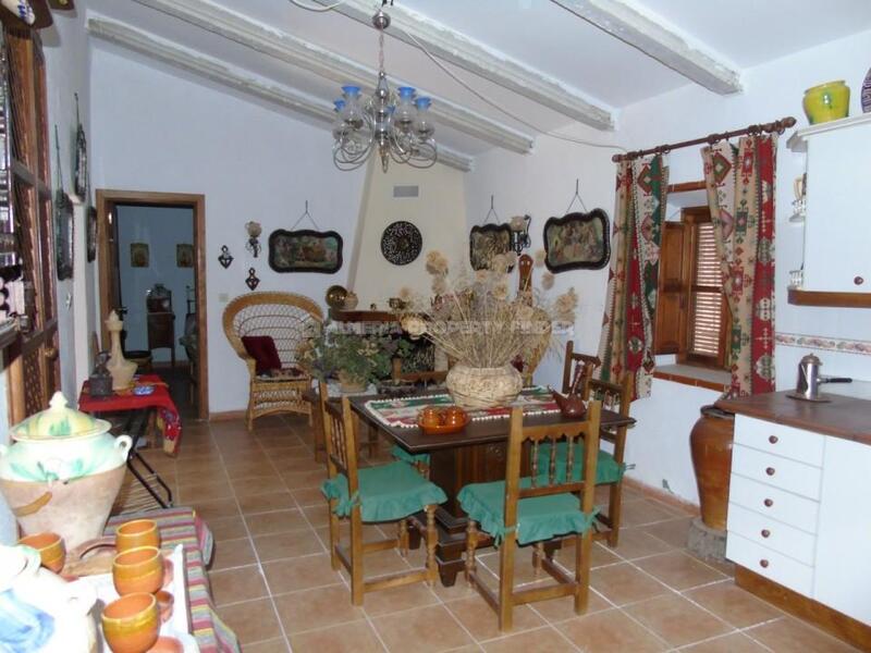 3 bedroom Country House for sale