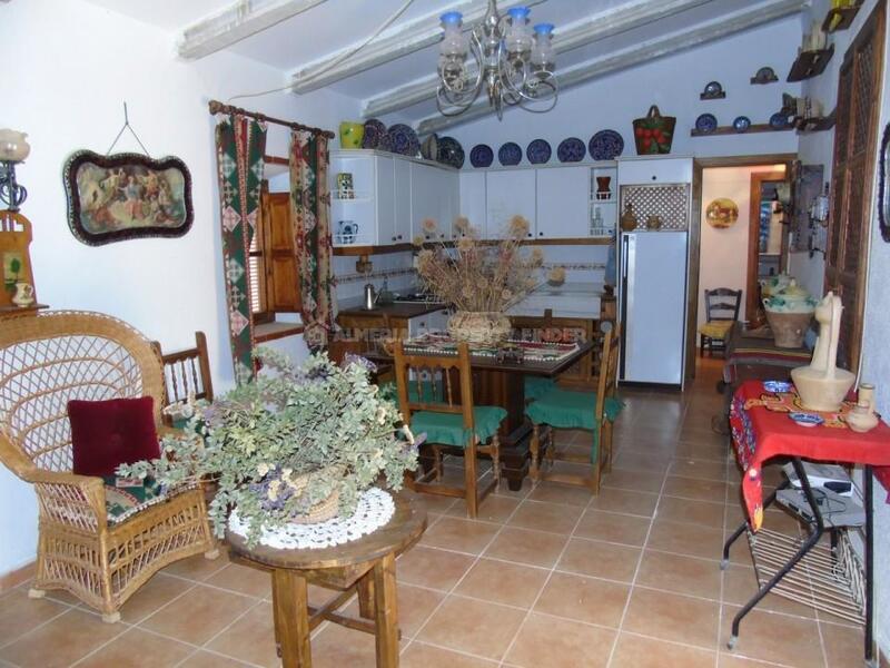 3 bedroom Country House for sale