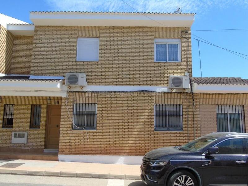 Townhouse for sale in Zurgena, Almería