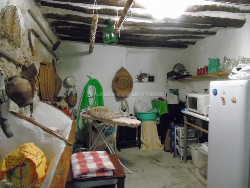 3 slaapkamer Gezinswoning Te koop