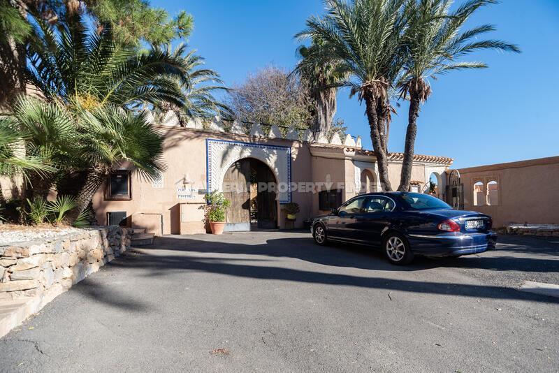 Коммерческая недвижимость продается в Sierra Cabrera, Almería