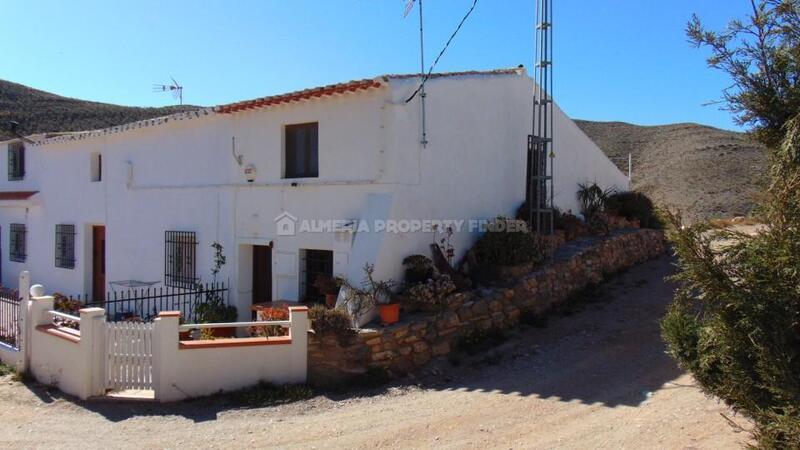 Деревенский Дом продается в Albox, Almería