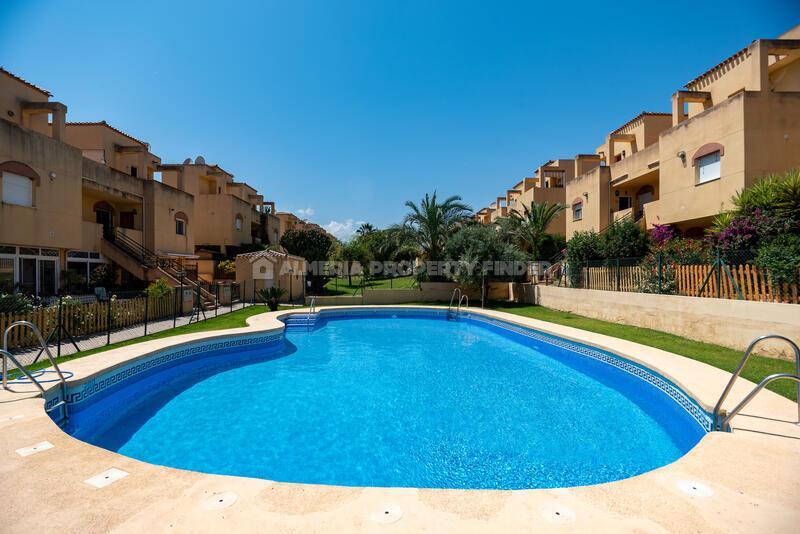 Apartamento en venta en Los Gallardos, Almería