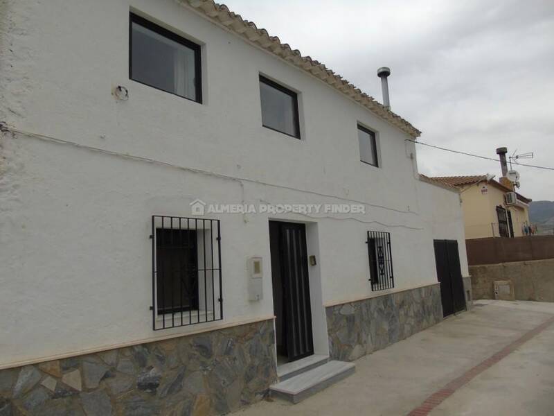 Herregård til salgs i Cela, Almería