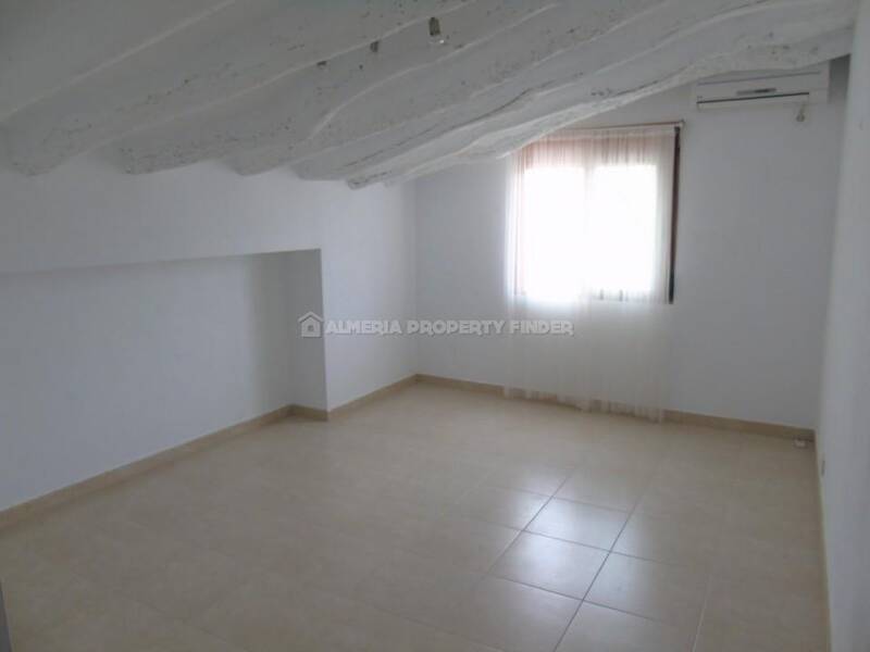 4 slaapkamer Landhuis Te koop