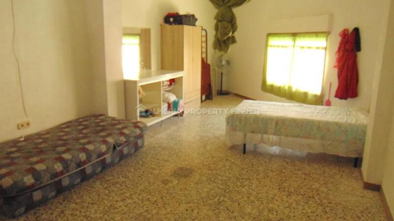 3 Schlafzimmer Stadthaus zu verkaufen