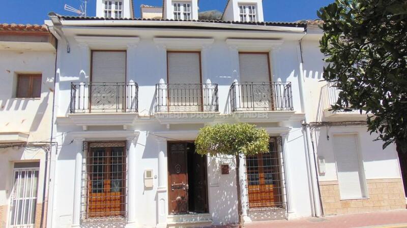 Stadthaus zu verkaufen in Cantoria, Almería