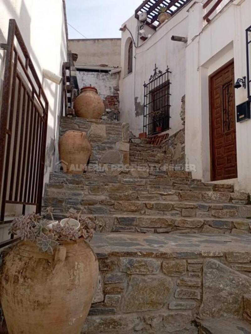 2 bedroom Country House for sale