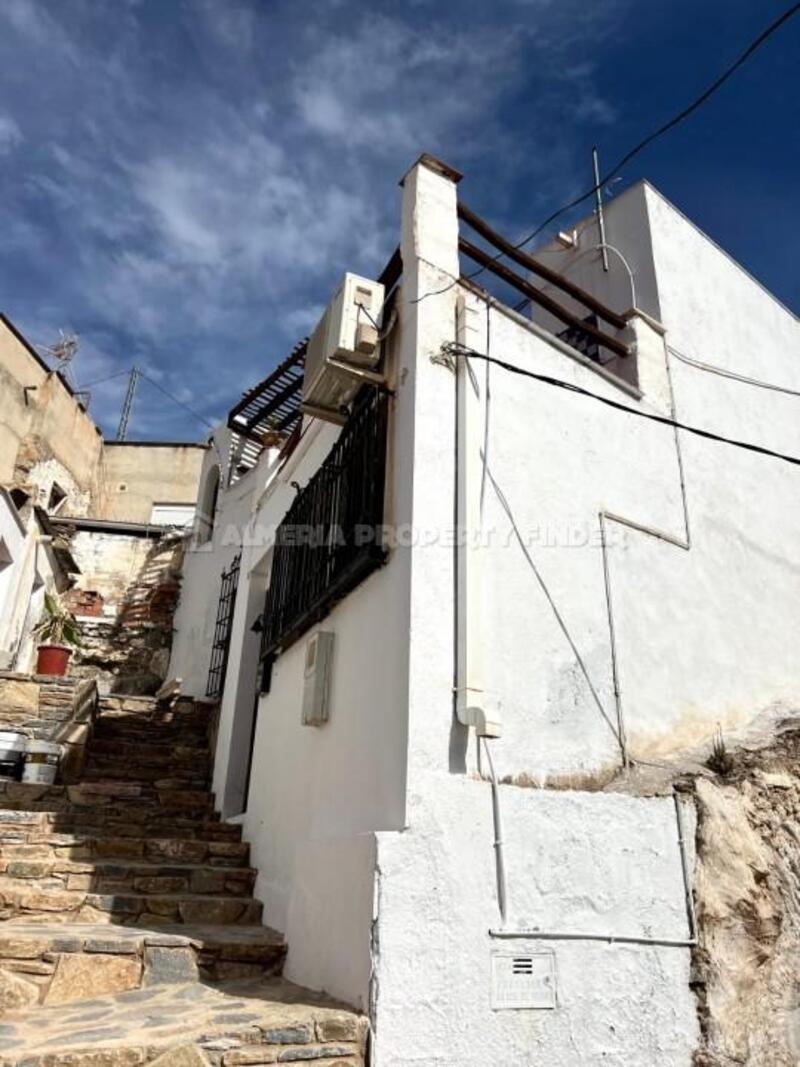 2 bedroom Country House for sale