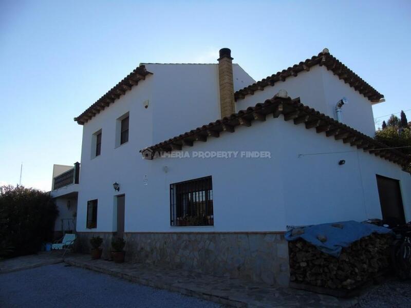 Деревенский Дом продается в Caniles, Granada