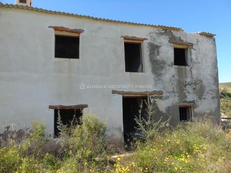 Country House for sale in Cantoria, Almería