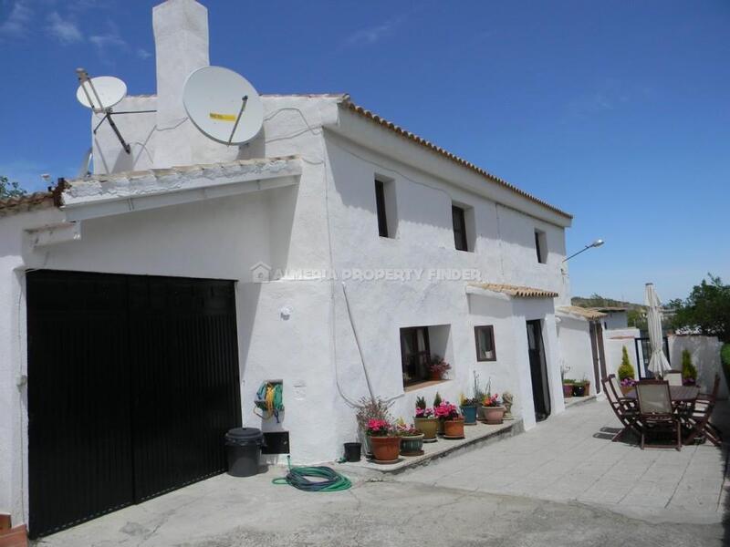 Landhaus zu verkaufen in Caniles, Granada