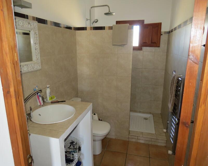 4 Schlafzimmer Landhaus zu verkaufen