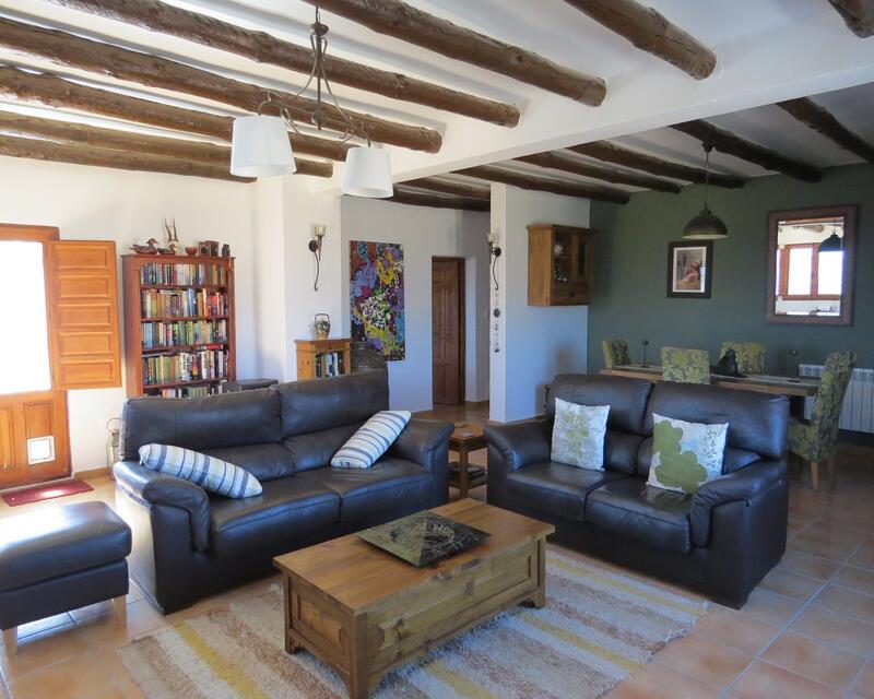 4 Schlafzimmer Landhaus zu verkaufen