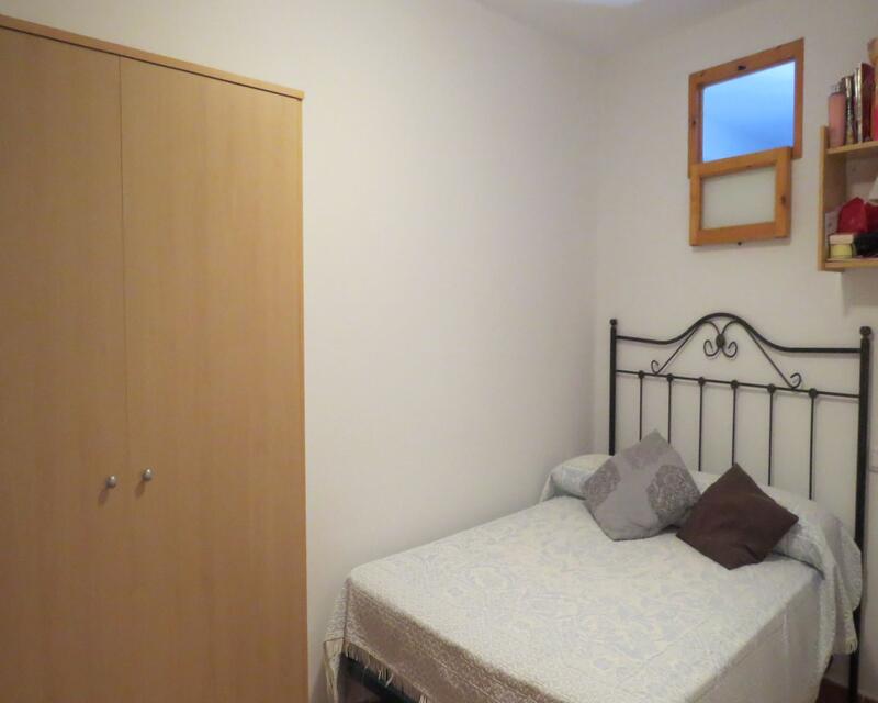 4 slaapkamer Gezinswoning Te koop