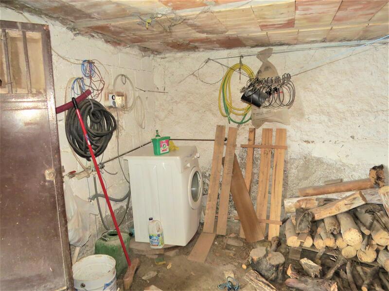 3 slaapkamer Gezinswoning Te koop